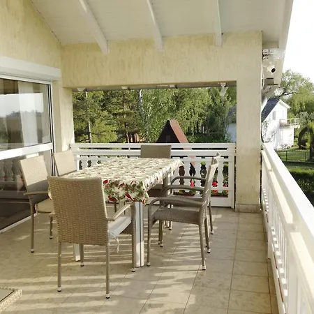 Βίλα Sunny Szántód