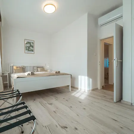 Βίλα Sunny Szántód