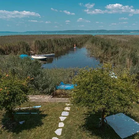 Βίλα Sunny Szántód