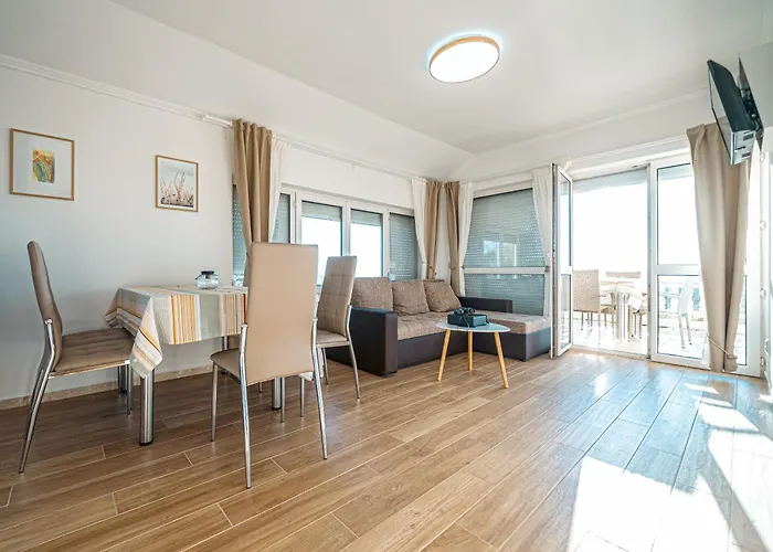 Вилла Sunny Сантод